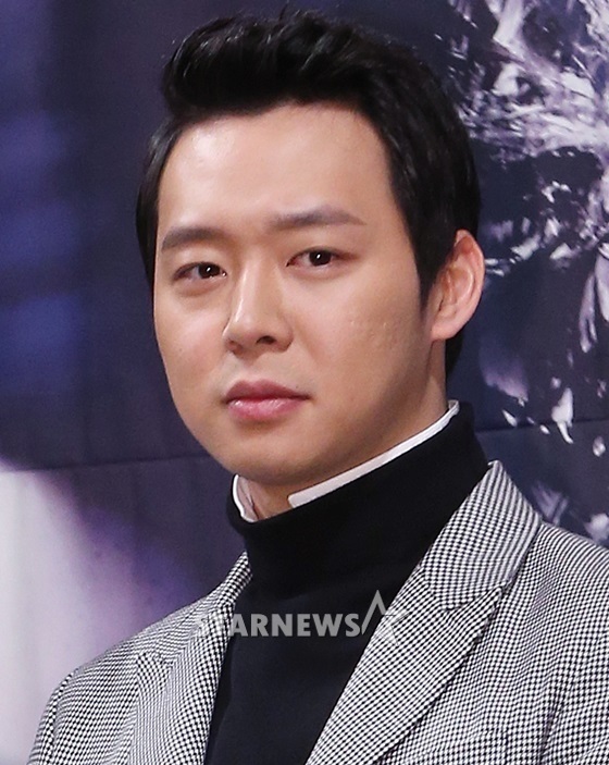 박유천
