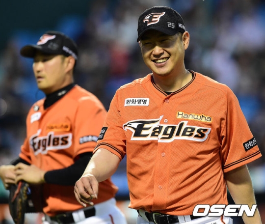 송은범.