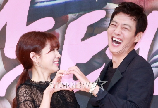 SBS 드라마 '닥터스' 제작발표회 당시 박신혜와 김래원(오른쪽)/사진=김창현 기자