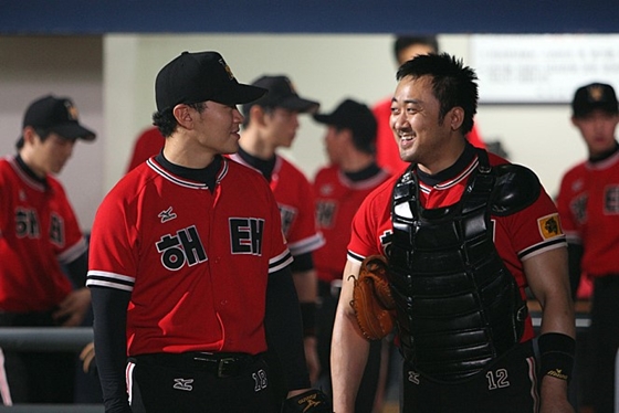 마동석(사진 오른쪽) / 사진=영화 '퍼펙트게임' 스틸컷