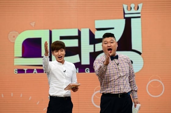 '스타킹' MC 이특(왼쪽)과 강호동/사진제공=SBS