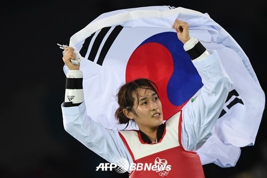여자 태권도 49kg급에서 금메달을 따낸 김소희. /AFPBBNews=뉴스1