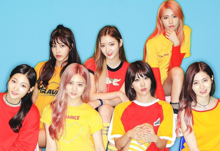 다이아 제니, 은진, 희현, 예빈, 유니스, 은채, 채연(왼쪽 위부터 시계방향)