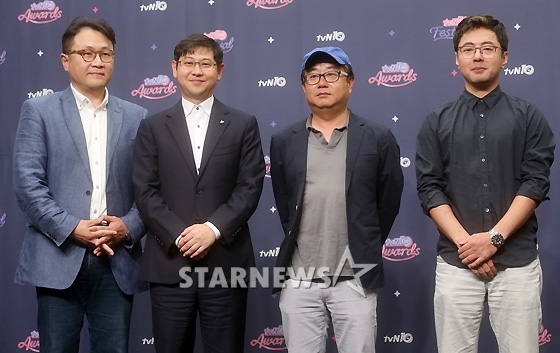tvN 개국 10주년 기자간담회 이명한 본부장, 이덕재 대표, 김석현 CP, 유성모 PD/사진=홍봉진 기자