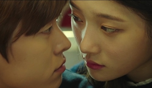 tvN '혼술남녀' 정채연(오른쪽)과 공명