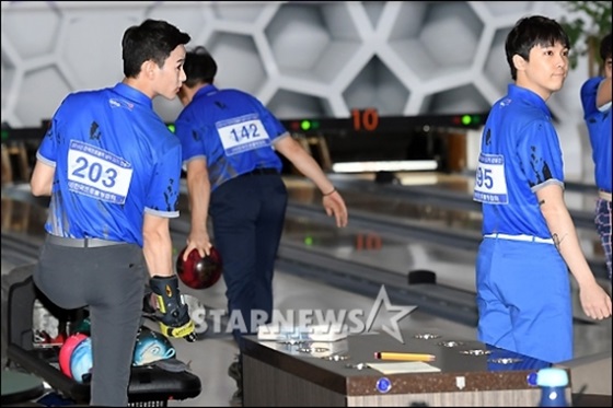 김수현(왼쪽)과 이홍기 /사진=임성균 기자