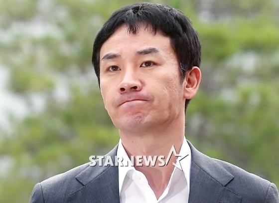 배우 엄태웅
