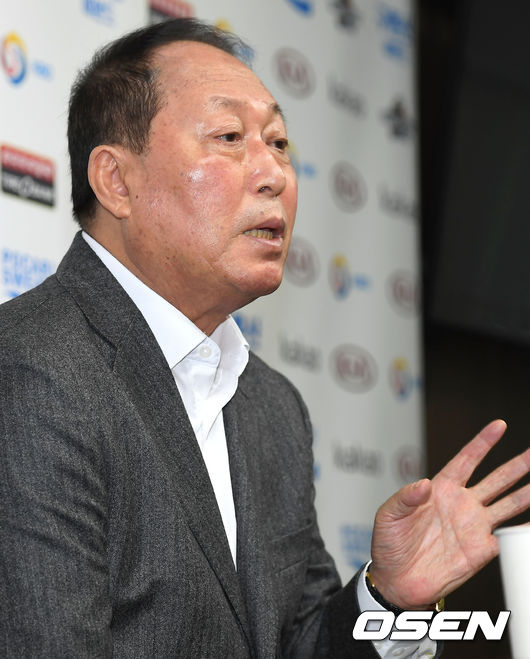 WBC 대표팀 김인식 감독.