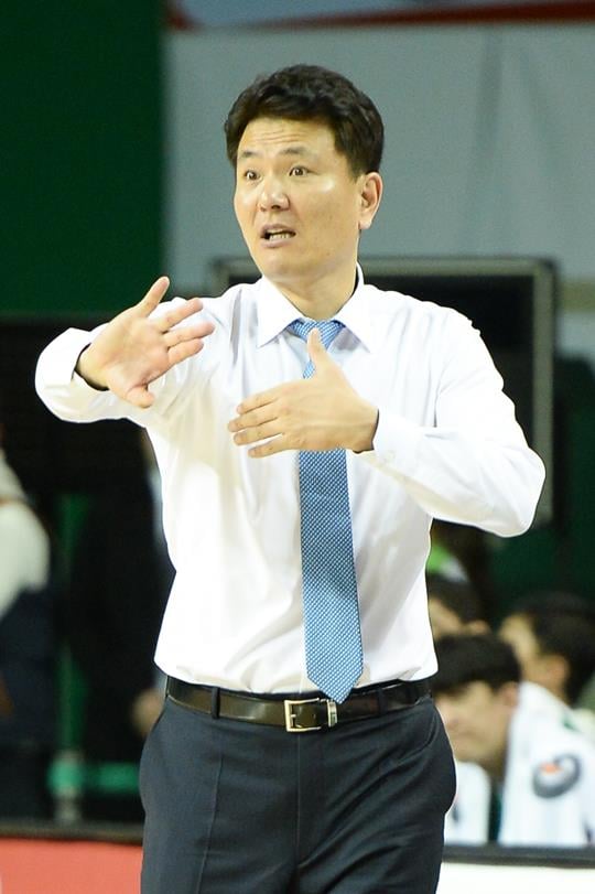 김영만 감독. /사진=KBL