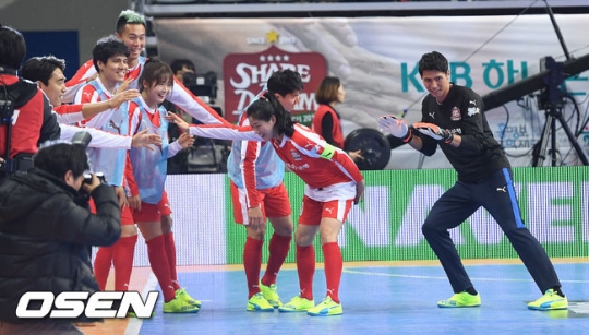 사랑팀이 보여준 마네킹 챌린지
