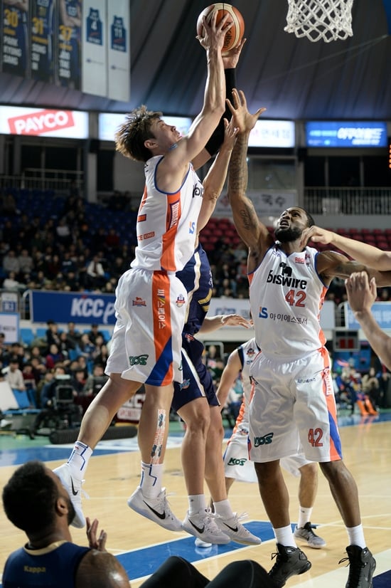 김지후가 슛을 던지고 있다. /사진=KBL