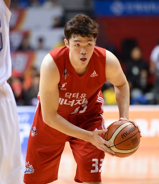 펄펄 날며 팀에 승리를 안긴 이승현. /사진=KBL 제공