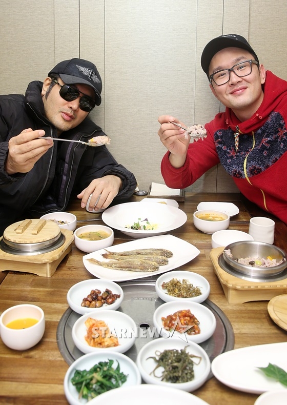 김보성(왼쪽)과 윤형빈 /사진=김휘선 기자