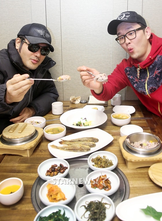 김보성(왼쪽)과 윤형빈 /사진=김휘선 기자