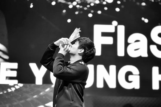 우승 세리머니를 펼치는 이영호. /사진=아프리카TV 제공