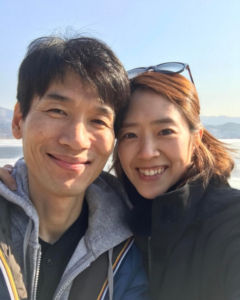 조기영 시인, 고민정(왼쪽부터) /사진=고민정 인스타그램