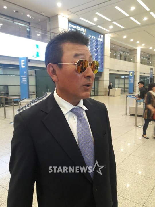 오키나와 스프링캠프를 마치고 귀국한 김기태 감독. /사진=김동영 기자