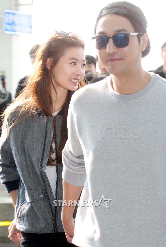 윤소이 조성윤 / 인천국제공항=임성균 기자