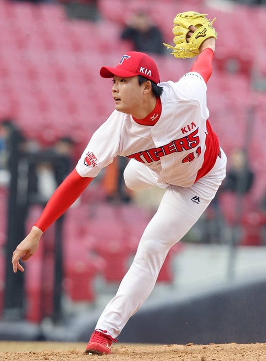 157km의 광속구를 뿌리며 센세이션을 일으키고 있는 한승혁. /사진=KIA 타이거즈 제공