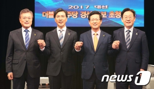 왼쪽부터 문재인, 안희정, 최성, 이재명 후보. /사진=뉴스1