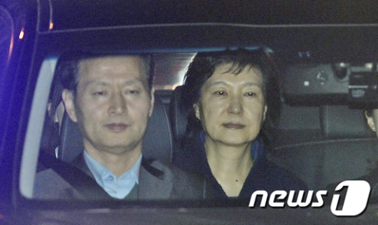서울구치소로 이송되는 박근혜 전 대통령./사진=뉴스1