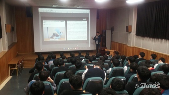 NC 다이노스가 2017년 경남지역 학생들을 대상으로 스포츠마케팅 프로그램 '꿈꾸는 공룡'을 진행한다. /사진=NC 다이노스 제공