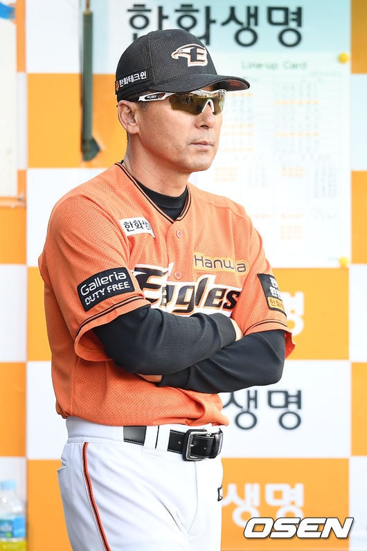 한화 이글스 이상군 감독대행.