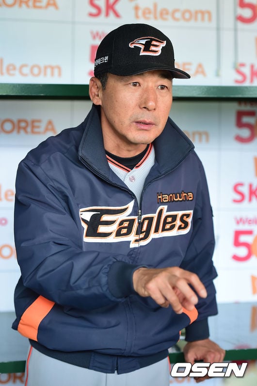 이상군 감독대행.