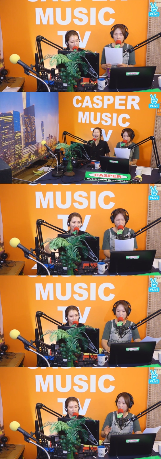 /사진=네이버 V 라이브 '옥상달빛의 옥탑라됴 #10 (연기특집_영화보고갈래?)' 방송화면 캡처
