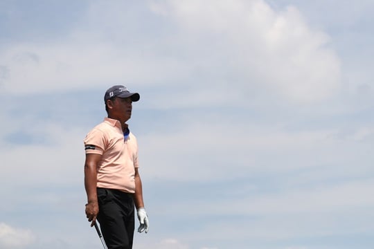 KPGA 시니어 선수권대회 17번홀에서 라운딩을 하고 있는 신용진. /사진=KPGA 제공