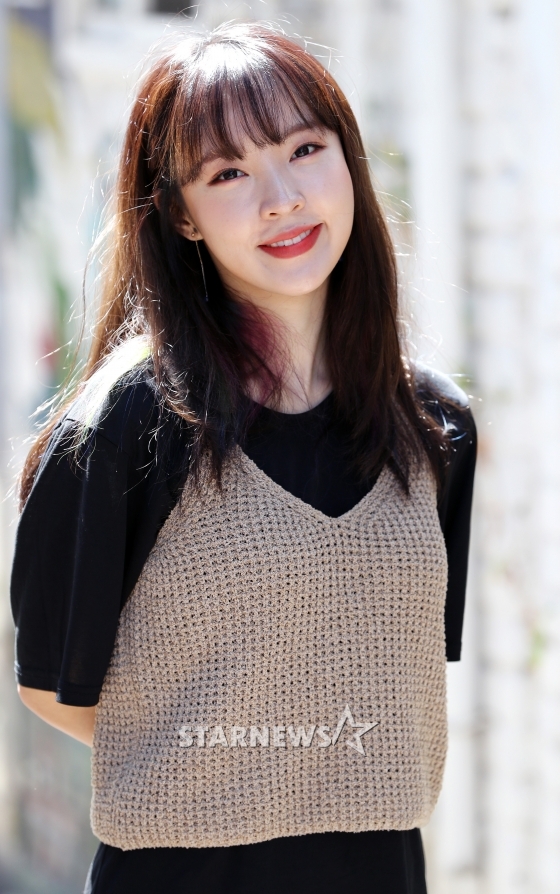 전지윤. /사진=홍봉진 기자, 장소협찬=그린냅