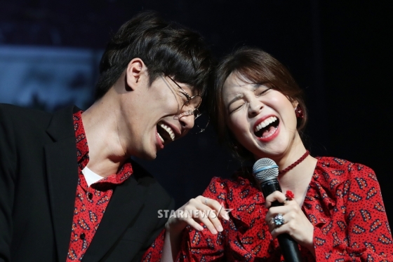 민수(왼쪽)와 혜이니/사진=이기범 기자