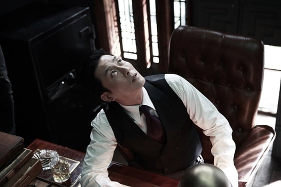 '석조저택살인사건' 김주혁
