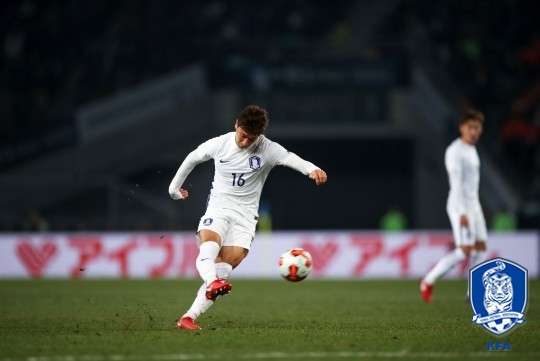 동아시안컵 결승에서 프리킥 골을 성공시킨 정우영. /사진=대한축구협회 제공