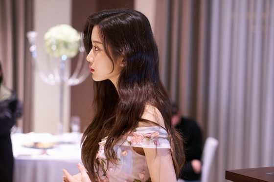 문가영