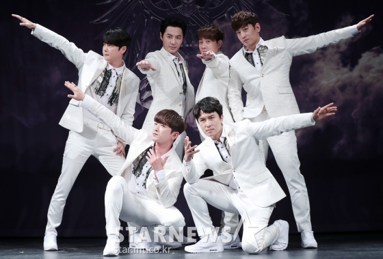 그룹 신화 /사진=김창현 기자