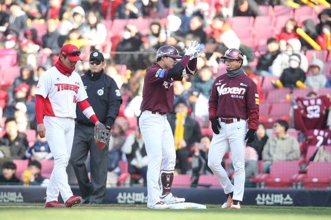8일 나홀로 4안타로 분전했던 김하성 /사진=넥센 히어로즈 제공