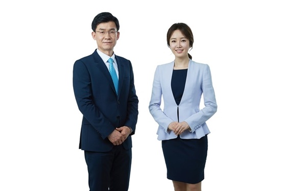 김철민 앵커(왼쪽), 김솔희 앵커/사진제공=KBS