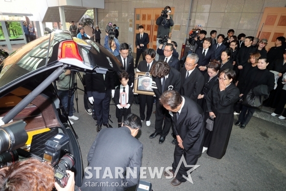 고 최은희 발인식 현장/사진=이기범 기자