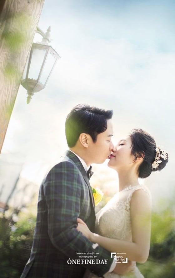 개그맨 황현희가 오는 6월 13세 연하 여자친구와 결혼한다/사진제공=해피메리드컴퍼니, 웨딩디렉터 봉드, 원파인데이 스튜디오