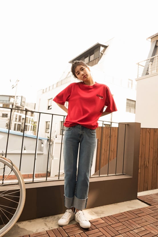 수지 화보 /사진=게스