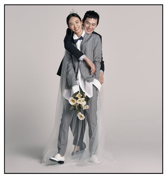 곽지영(왼쪽)과 김원중이 결혼한다/사진제공=엘르브라이드