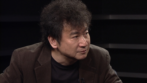 소설가 김진명
