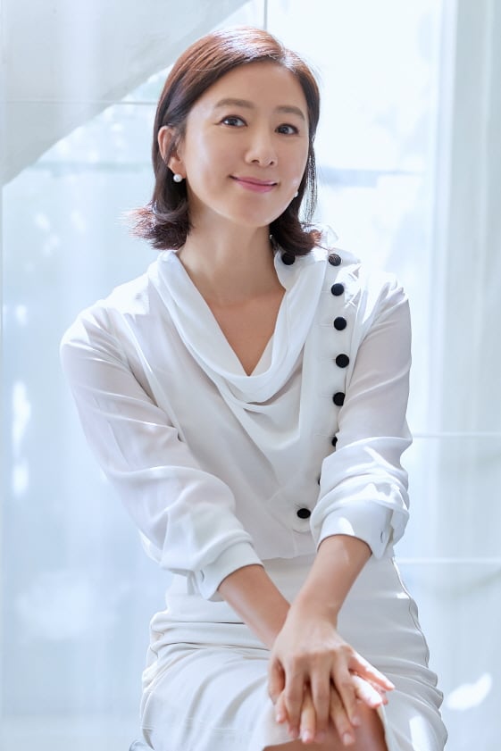 김희애/사진제공=YG엔터테인먼트
