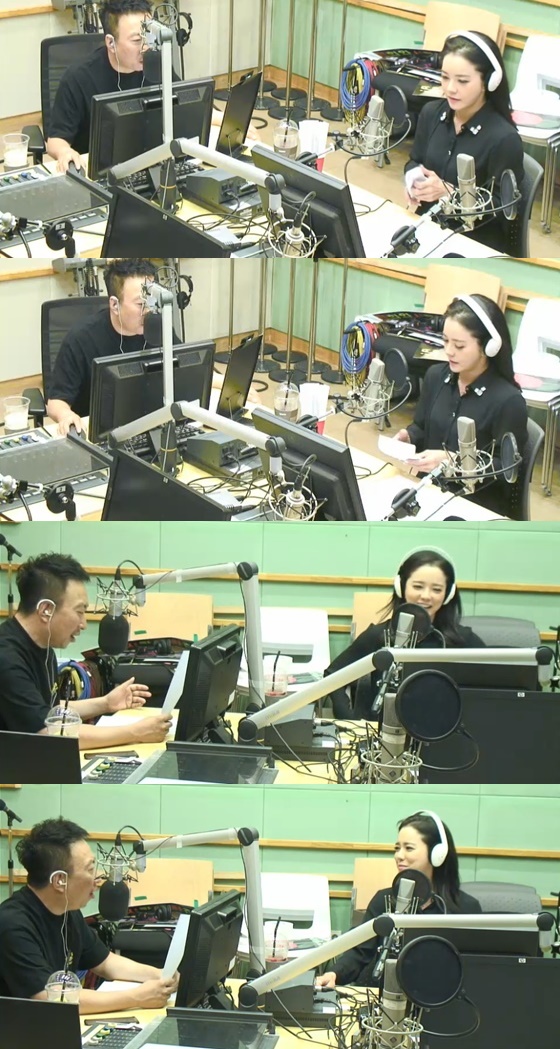 개그맨 박명수(왼쪽)와 배우 최은주(오른쪽) /사진=KBS 라디오 쿨FM '박명수의 라디오쇼' 보이는 라디오 방송화면