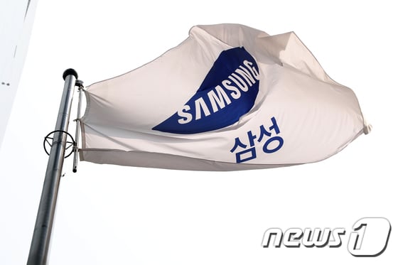 검찰이 삼성전자 경영지원실 등에 대한 압수수색을 돌입했다. /사진=뉴스1