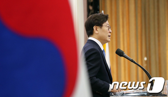성남시장 시절 조폭 연루설이 제기된 이재명 경기도지사/사진=뉴스1