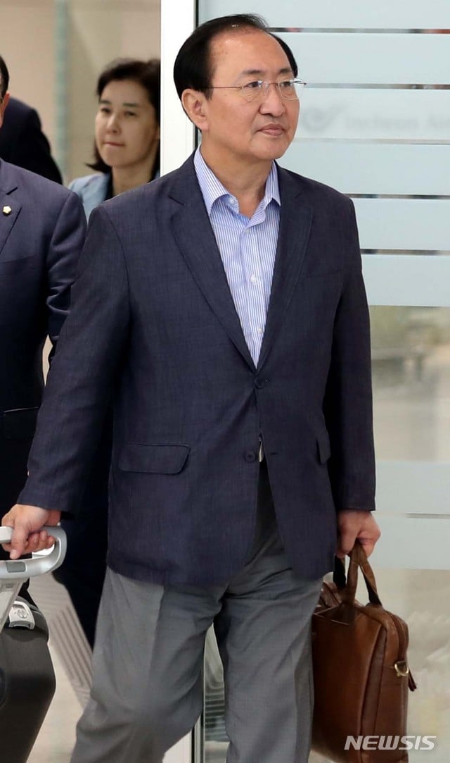 허익범(59·사법연수원 13기) 특별검사팀 노회찬 정의당 의원(61) 투신자살과 관련해 입장 표명을 하겠다고 밝혔다. / 사진=뉴시스