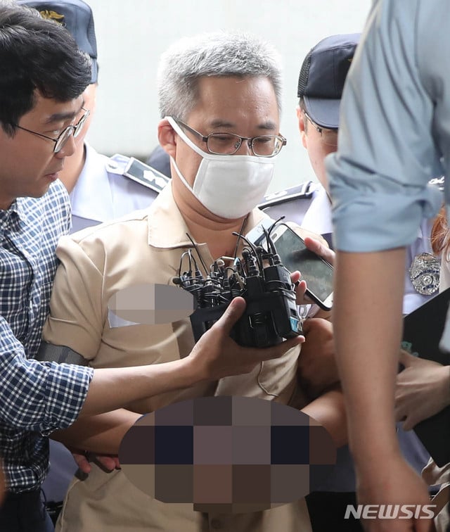 '댓글 조작 의혹' 사건을 수상 중인 허익범(59·사법연수원 13기) 특별검사팀이 '드루킹' 김모(49)씨를 불러 조사 중이다. / 사진=뉴시스