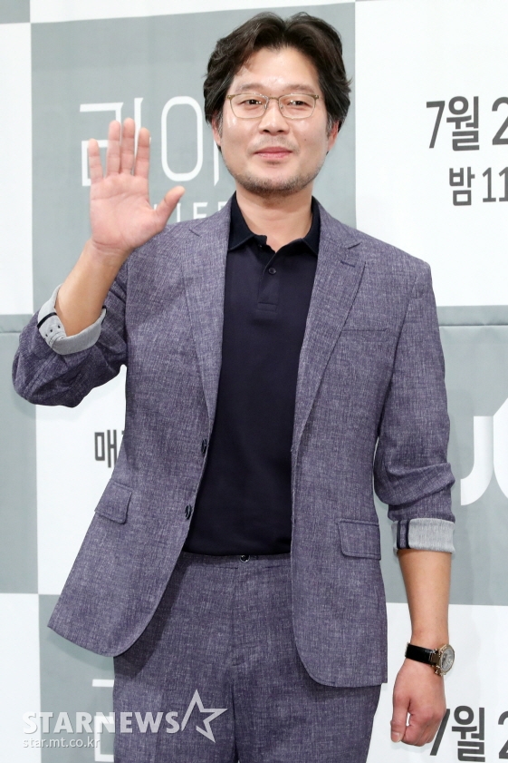 유재명이 10월21일 띠동갑 연극배우와 결혼한다/사진=머니투데이 스타뉴스